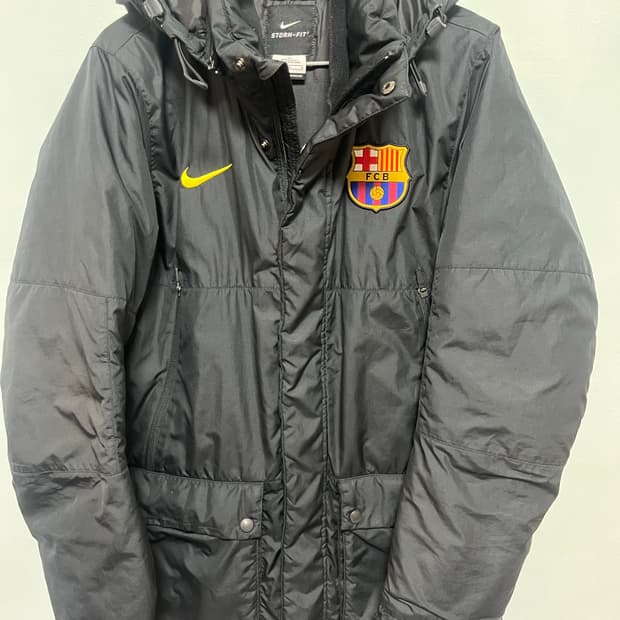 나이키 FC 바르셀로나 패딩 블랙