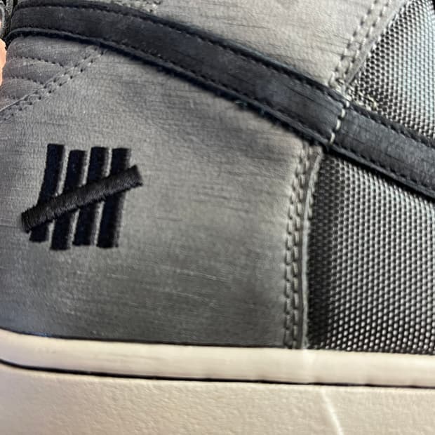 나이키 x 언디핏 덩크 하이 프리미엄 SP 발리스틱 265