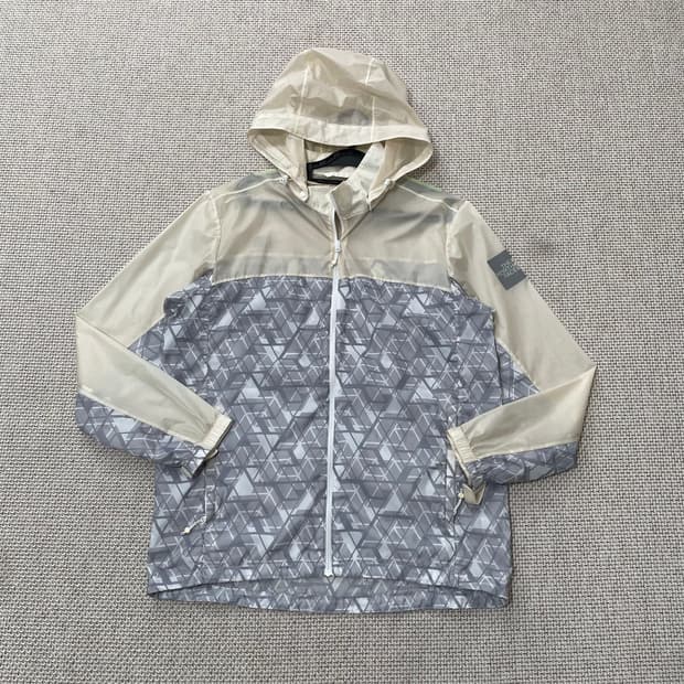 노스페이스 경량바람막이 9430