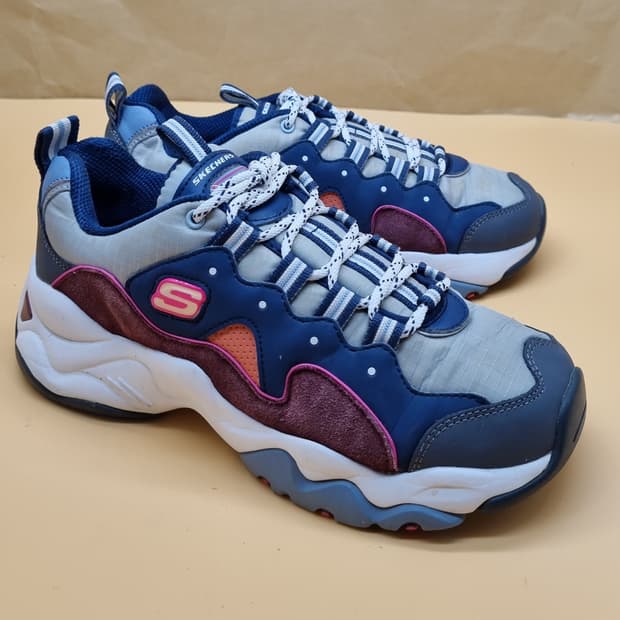 스케쳐스 딜라이트3. 남성운동화260 