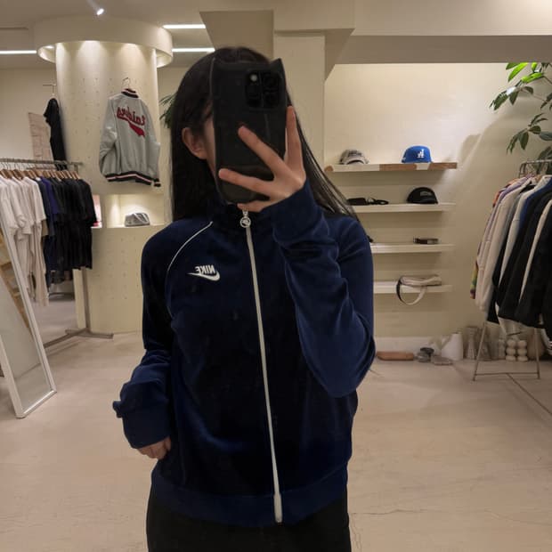 나이키 벨벳 크롭 트랙탑 져지 네이비  U9