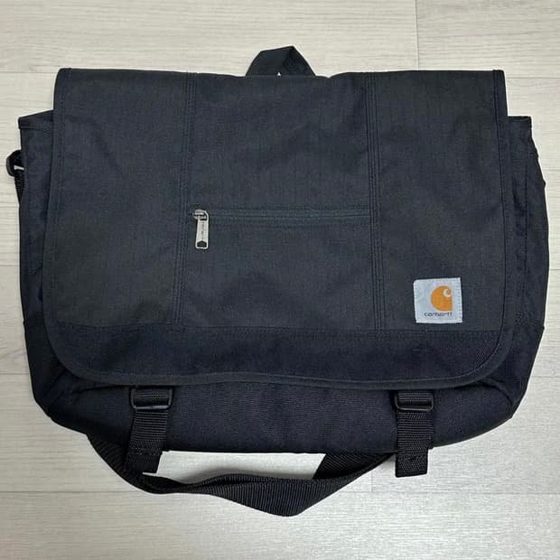 칼하트 D89 메신저백