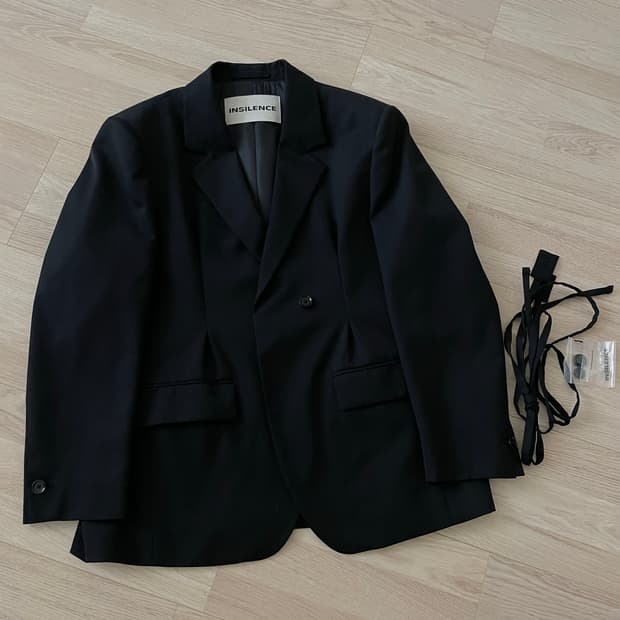 인사일런스우먼 블레이저 스트랩블레이저 블랙