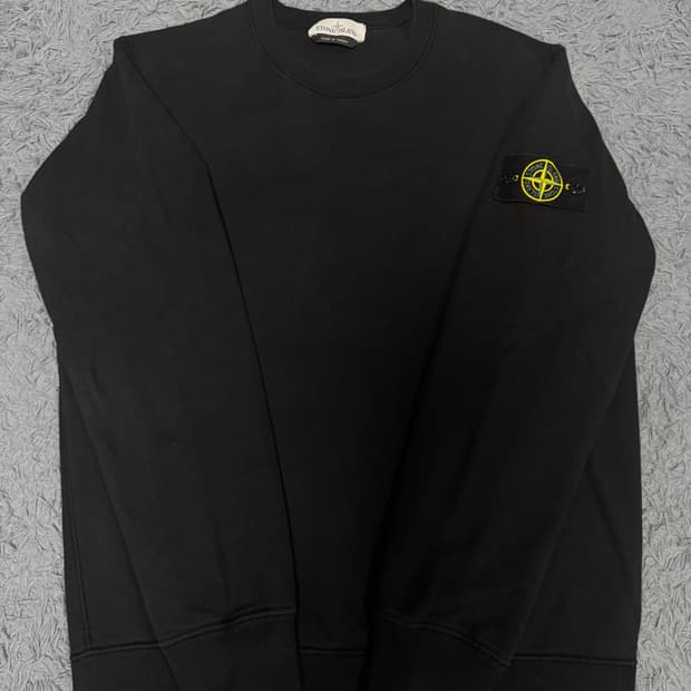 스톤아일랜드 20FW 맨투맨 블랙 L사이즈