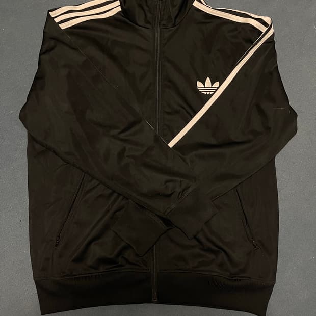 아디다스 구파 블랙 져지 트랙탑