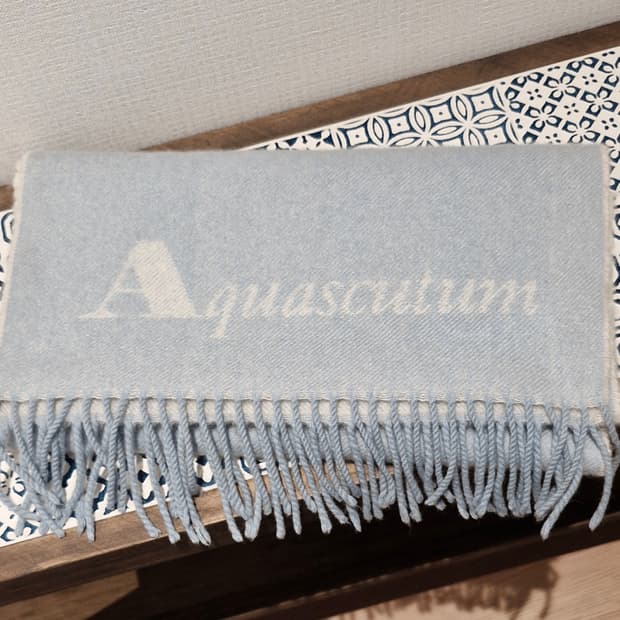 아쿠아스큐텀 캐시미어 목도리 머플러