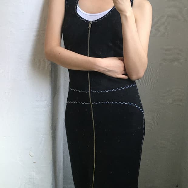 Alexander McQueen 알렉산더 맥퀸 스티치 슬리브리스 바디콘 