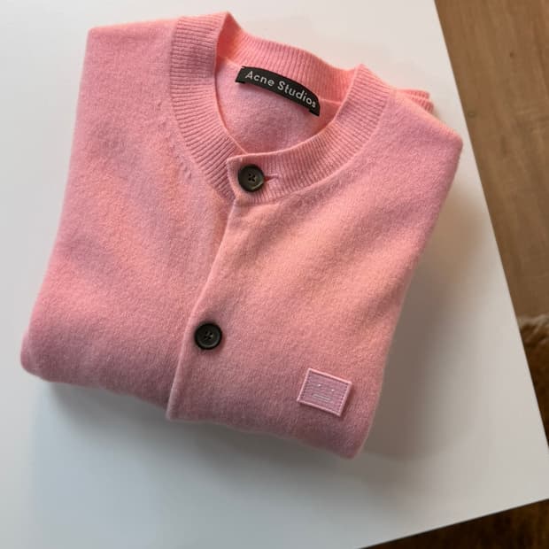 아크네 스튜디오 페이스 로고 울 가디건 