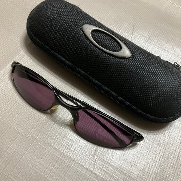 빈티지 오클리 A와이어 2.0 다크카본 스프링힌지