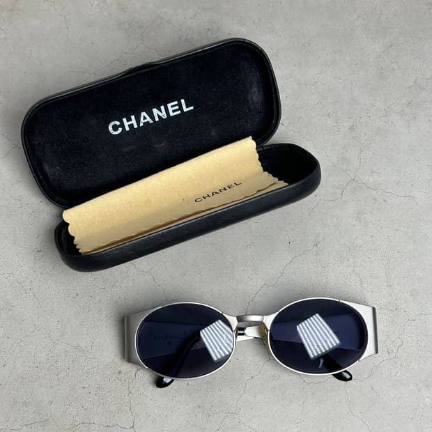 샤넬 메탈 프레임 선글라스