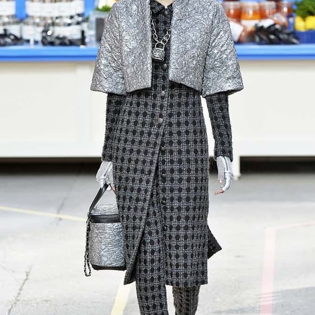 샤넬 런웨이 컬렉션 모헤어 트위드 코트