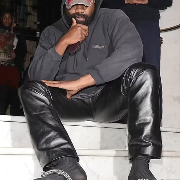 빈티지 핸드커프스 후디 블랙