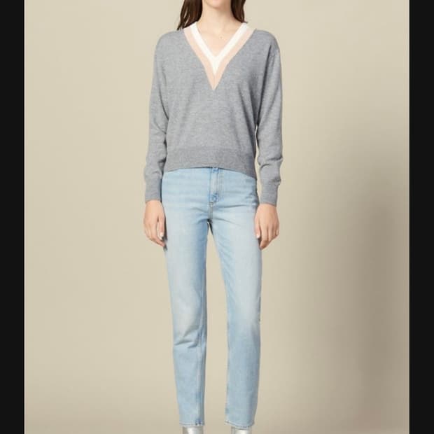 산드로 브이넥 니트 