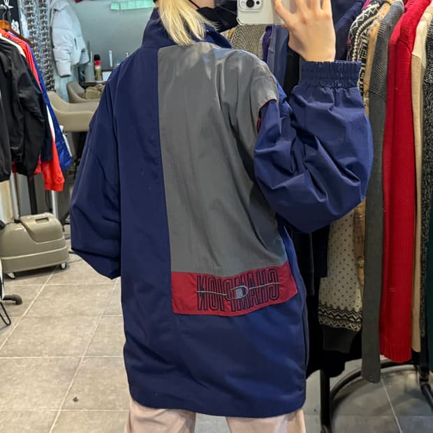 [NO.9] Champion 네이비 바람막이