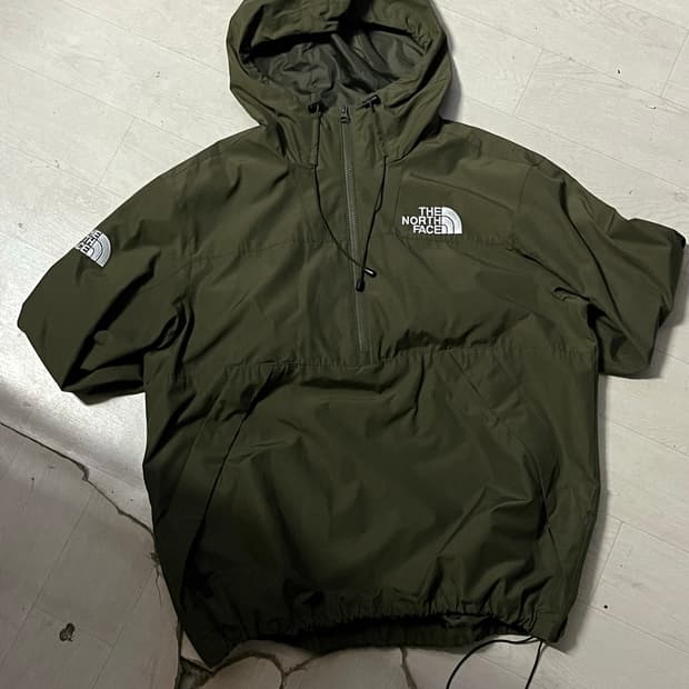 노스페이스 윈드브레이커 아노락