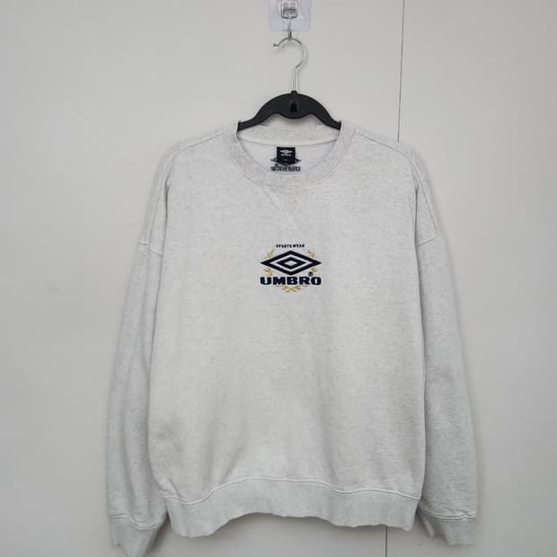 [UMBRO 엄브로] 105 남 맨투맨