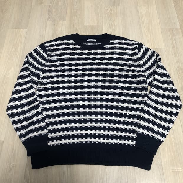 (L) 새상품 자라 ZARA SS 스트라이프 라운드 네이비 니트