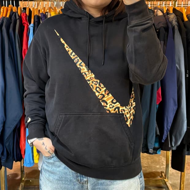 나이키 호피 스우시 블랙 후드