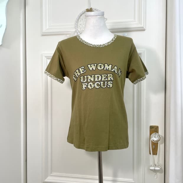 khaki leopard point half top