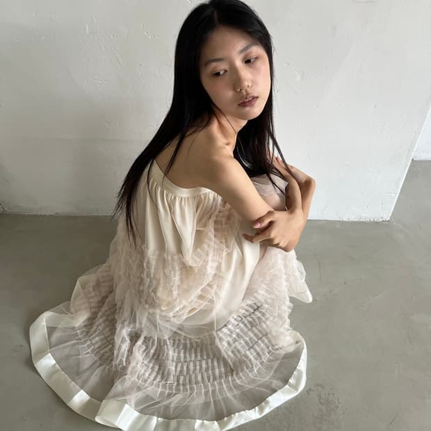 vintage frill dress