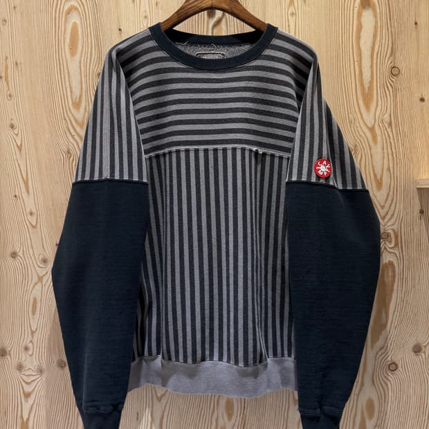 카브엠트 스트라이프 맨투맨