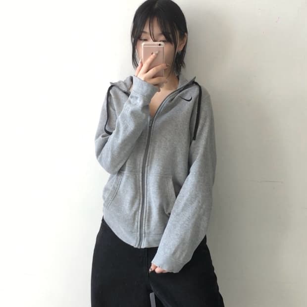 나이키 자수로고 후드집업