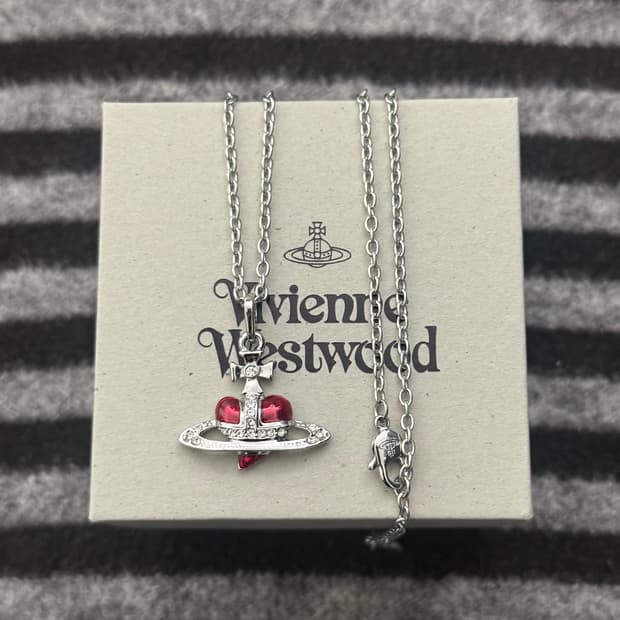 비비안웨스트우드 디아망떼 루비 레드 하트 목걸이