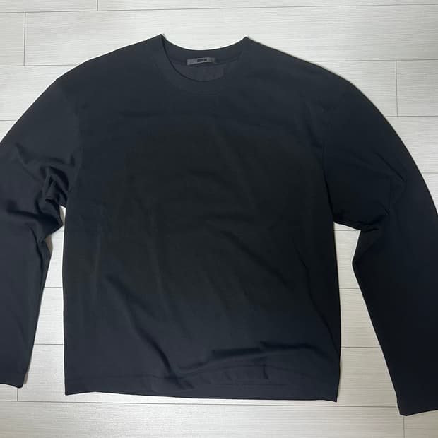 다이브인 크롭 롱슬리브 0 [블랙]