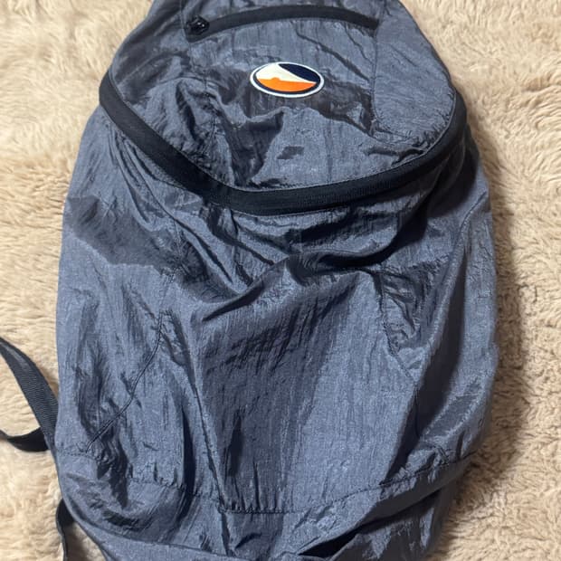 티켓투더문 15L 다크그레이