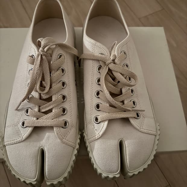 마르지엘라 타비 스니커즈