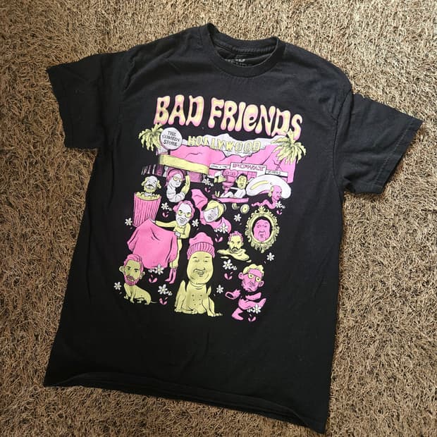 베드프랜즈(Bad Friends) 시그니쳐 빈티지 반팔 티셔츠 