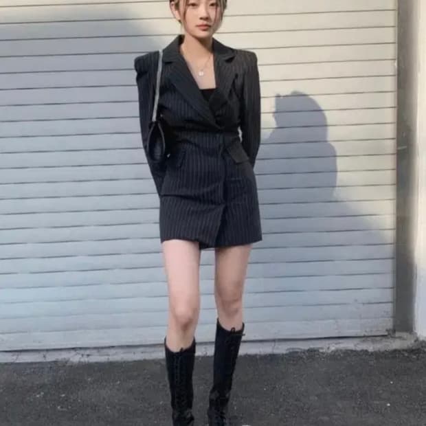 비엔프롬 스트라이프 자켓 원피스