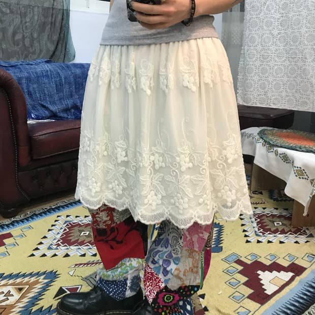 빈티지 플라워패턴 자수 레이스 밴딩 미디스커트(Z1000)