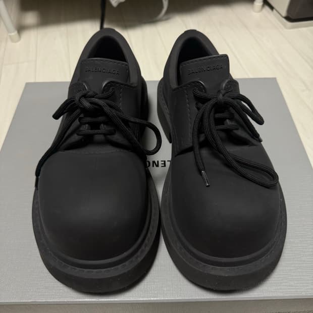 [E40]발렌시아가 스테로이드 더비 팝니다