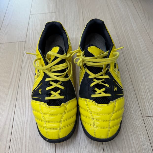 아식스 데스타키 5 270사이즈 판매합니다