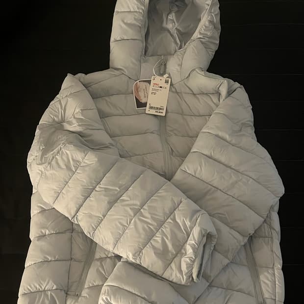 스파오 경량 후드 패딩 L 새상품 하늘색 (직거래만!)