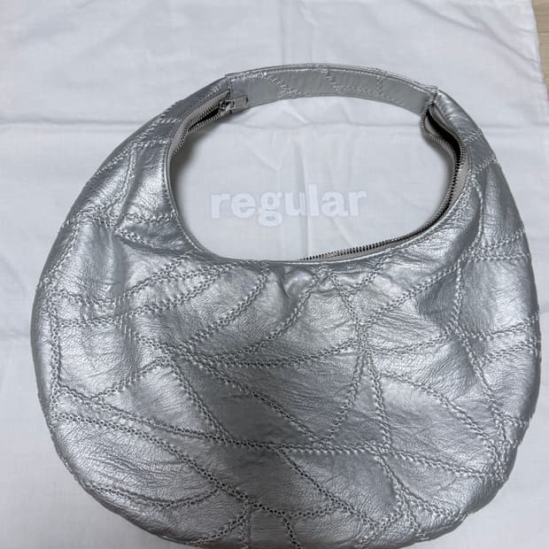 레귤러 호보백 실버