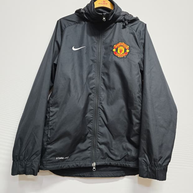나이키 맨유 바람막이 후드 자켓 블랙