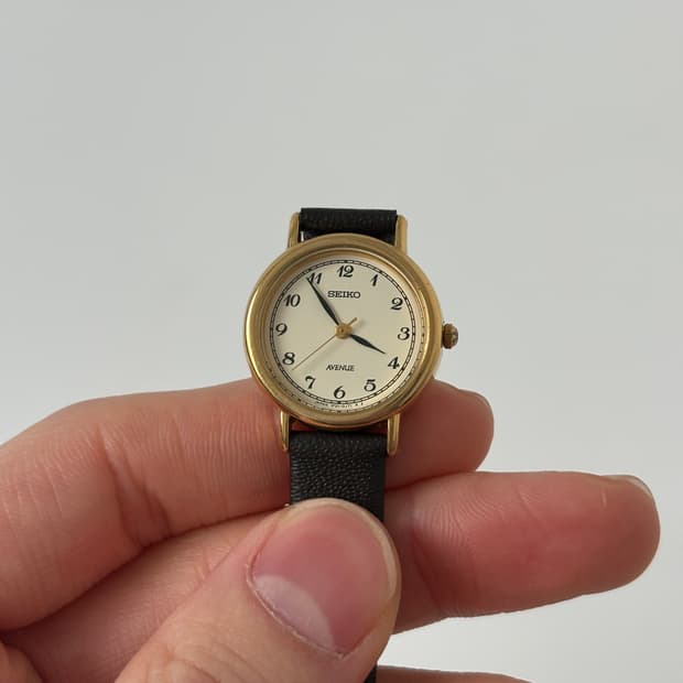 1990s Avenue Gold Ladies Quartz