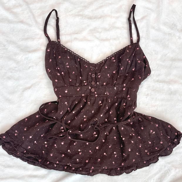 홀리스터 핑크 잔꽃 브라운 슬리브리스 로걀탑