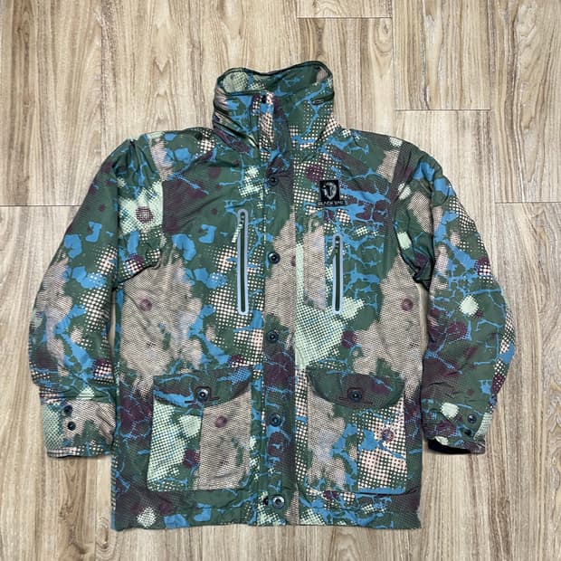 블랙야크 Neosuit 점퍼 109