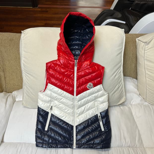 몽클레어 키즈 하리키 후드 베스트 패딩(8세)