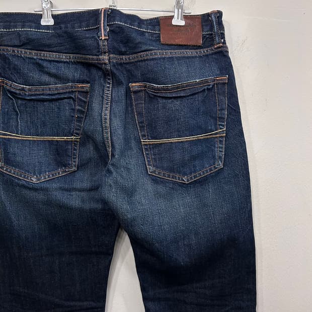 아베크롬비 앤 피치 레귤러핏 버튼플라이 데님팬츠