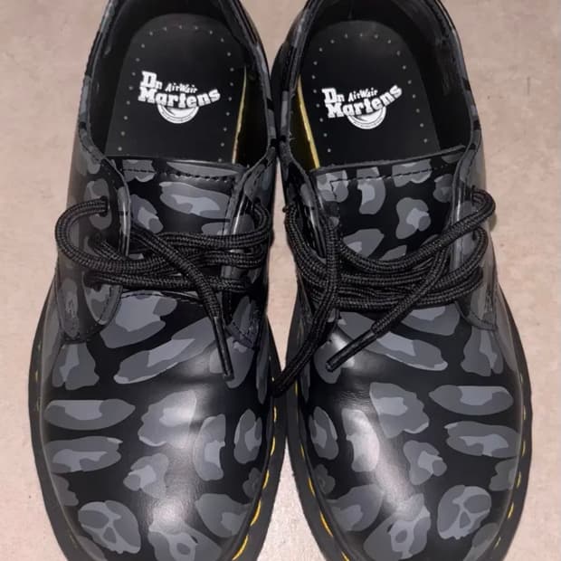 닥터마틴 1461 디스토티드 레오파드 프린트 옥스퍼드 슈즈 블랙