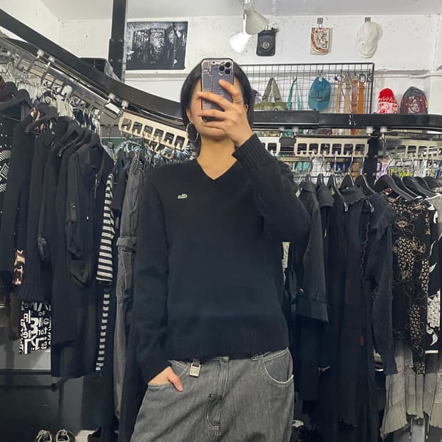 Lacoste 로고 브이넥 니트