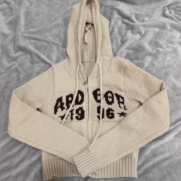 Lettering slim crop zip-up hoddie
