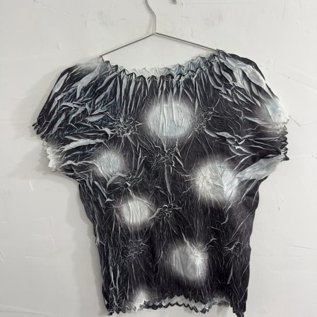 pleats design top