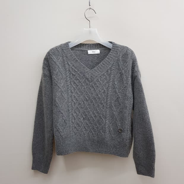 오즈세컨 2021  케이블 V넥 니트 76-90-155사이즈