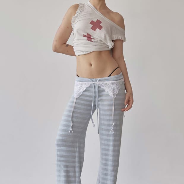 sculptor pants sky