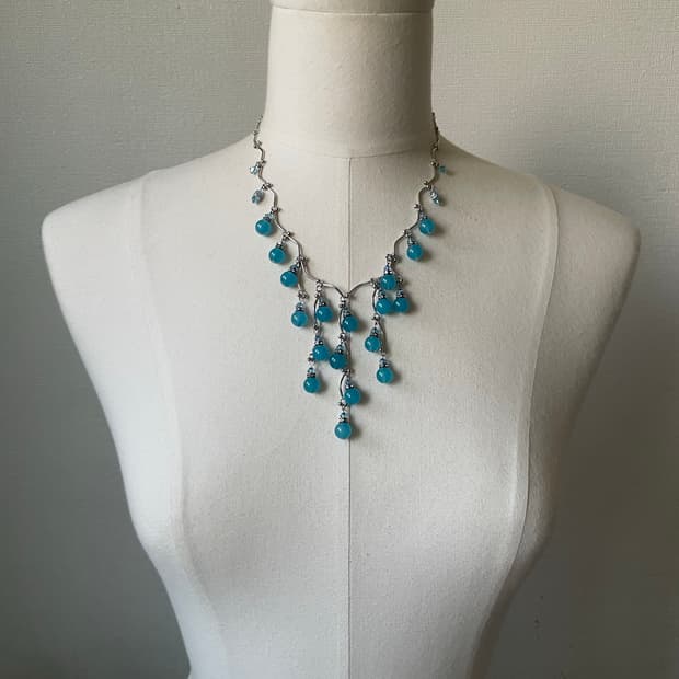 Emerald Gemstone Wave Bead Necklace